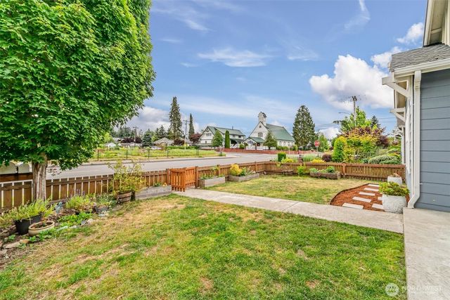 312 N French Avenue, Arlington, WA 98223