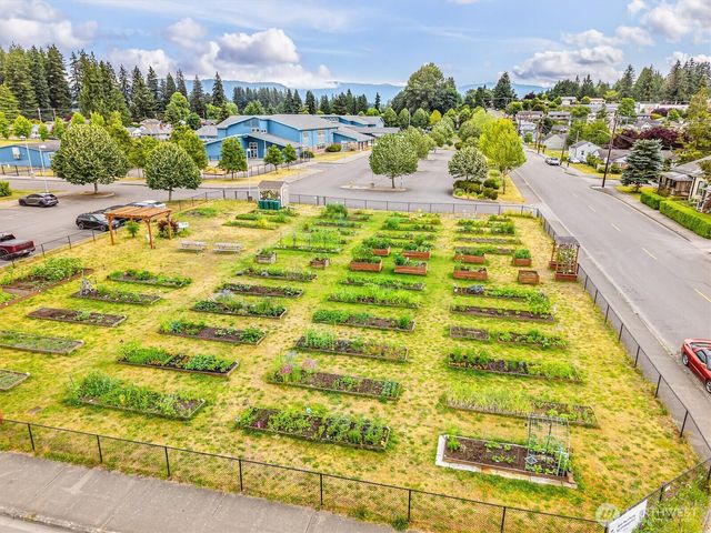 312 N French Avenue, Arlington, WA 98223