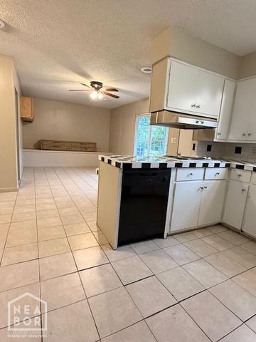 3012 Kingsbury, Jonesboro, AR 72401