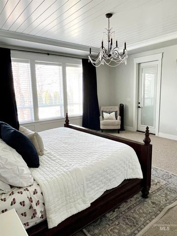 4881 N Bolsena Ave, Meridian, ID 83646