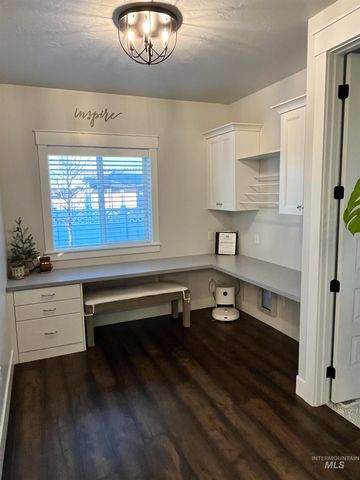 4881 N Bolsena Ave, Meridian, ID 83646