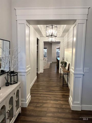 4881 N Bolsena Ave, Meridian, ID 83646