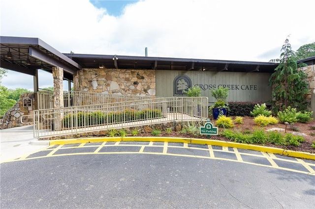 82 Montre Square NW, Atlanta, GA 30327