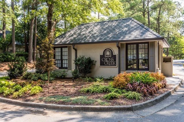 82 Montre Square NW, Atlanta, GA 30327