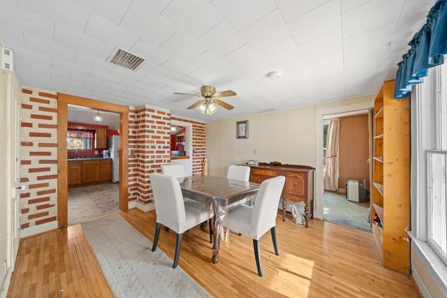 320 E Dekalb Street, Somonauk, IL 60552