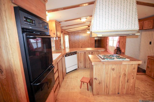 26714 Pine Ridge Dr, Walker, LA 70785