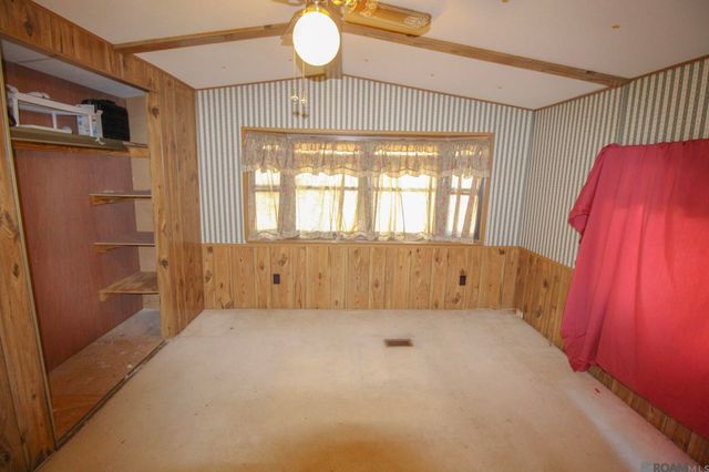 26714 Pine Ridge Dr, Walker, LA 70785