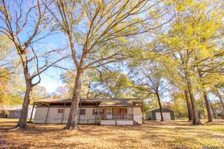 26714 Pine Ridge Dr, Walker, LA 70785