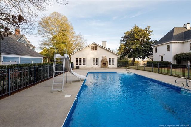 630 Hay Street, Fayetteville, NC 28301