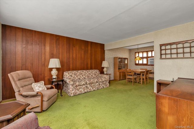 139 Soper Street, Oceanside, NY 11572