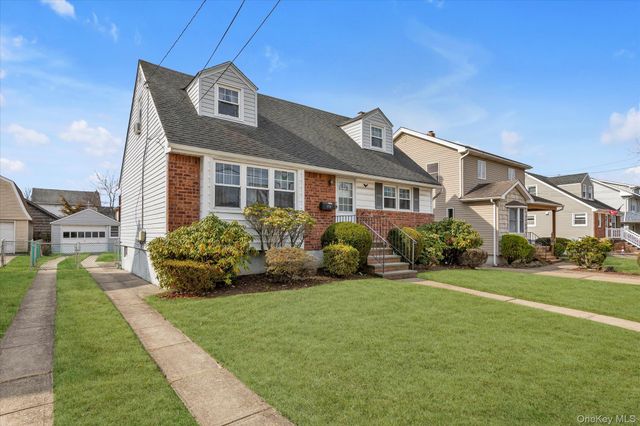 139 Soper Street, Oceanside, NY 11572