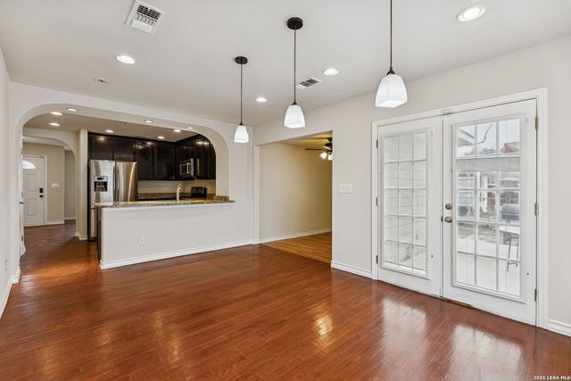 114 E. Hutchin Pl, San Antonio, TX 78221