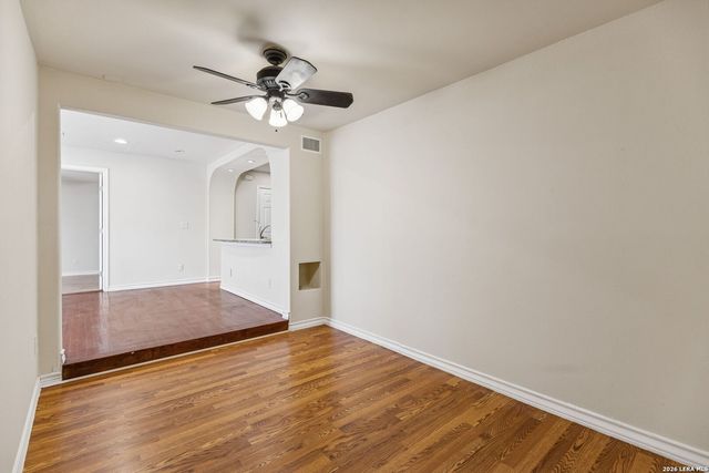 114 E. Hutchin Pl, San Antonio, TX 78221