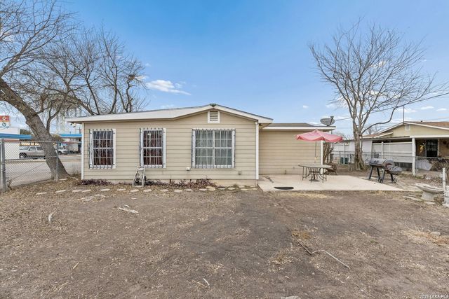 114 E. Hutchin Pl, San Antonio, TX 78221