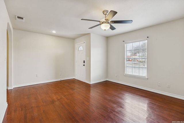 114 E. Hutchin Pl, San Antonio, TX 78221