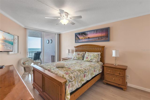 2600 GULF DRIVE N 12, Bradenton Beach, FL 34217