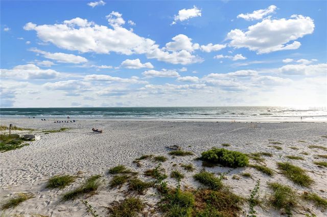2600 GULF DRIVE N 12, Bradenton Beach, FL 34217