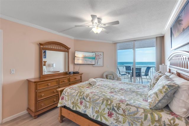 2600 GULF DRIVE N 12, Bradenton Beach, FL 34217