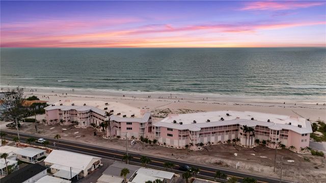 2600 GULF DRIVE N 12, Bradenton Beach, FL 34217
