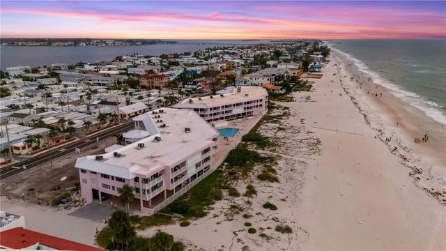 2600 GULF DRIVE N 12, Bradenton Beach, FL 34217