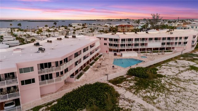 2600 GULF DRIVE N 12, Bradenton Beach, FL 34217