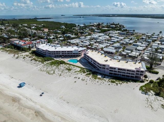 2600 GULF DRIVE N 12, Bradenton Beach, FL 34217
