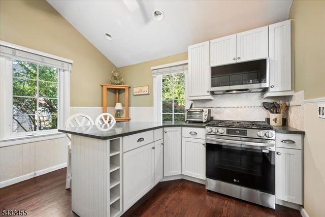 67 Fox Hill Rd, Parsippany-troy Hills Twp., NJ 07834