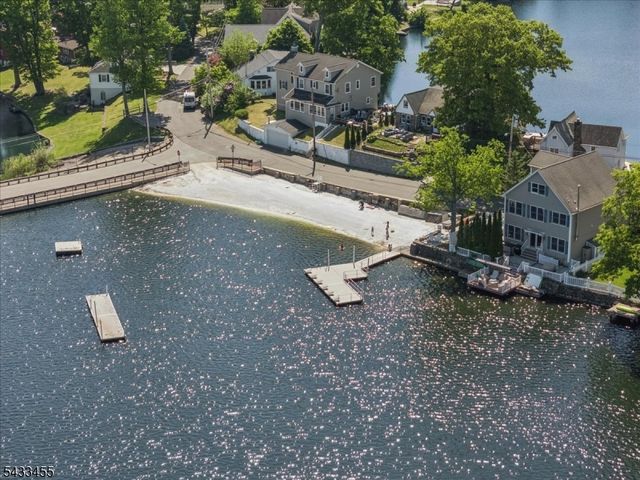 67 Fox Hill Rd, Parsippany-troy Hills Twp., NJ 07834