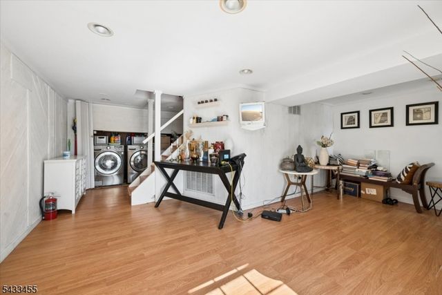 67 Fox Hill Rd, Parsippany-troy Hills Twp., NJ 07834