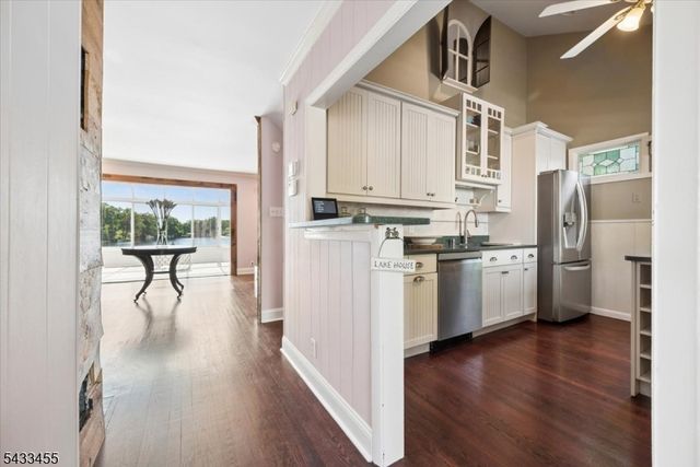 67 Fox Hill Rd, Parsippany-troy Hills Twp., NJ 07834