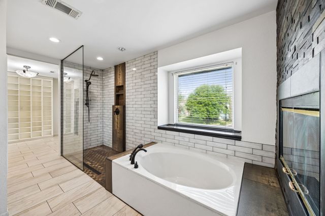 584 Pendleton Drive, Rockwall, TX 75032