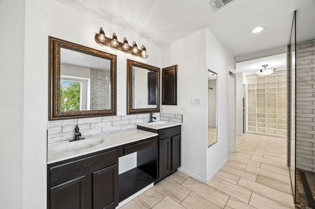 584 Pendleton Drive, Rockwall, TX 75032