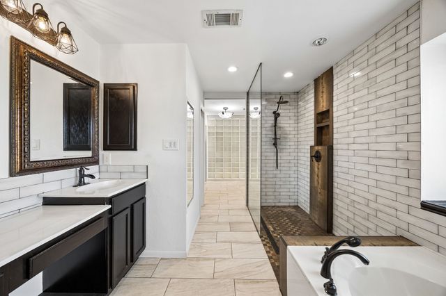 584 Pendleton Drive, Rockwall, TX 75032