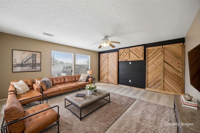 584 Pendleton Drive, Rockwall, TX 75032