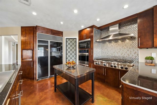 584 Pendleton Drive, Rockwall, TX 75032