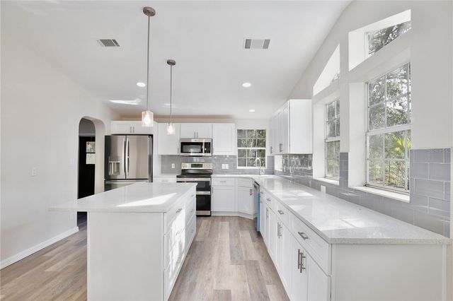 15330 APACHE PASS, Eustis, FL 32726