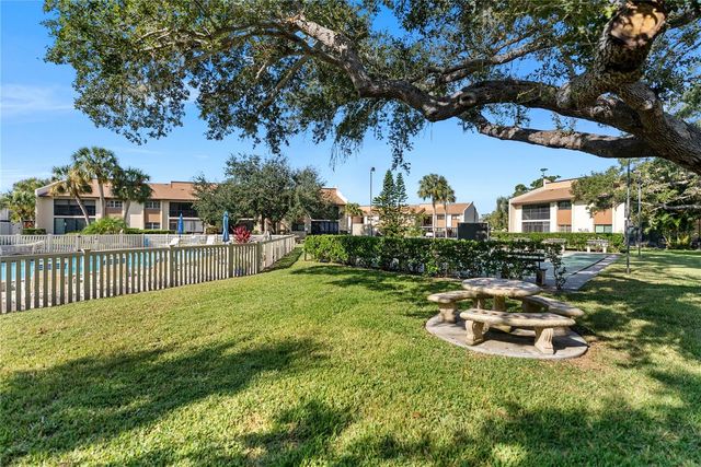 2401 CLUBHOUSE CIRCLE 102, Sarasota, FL 34232