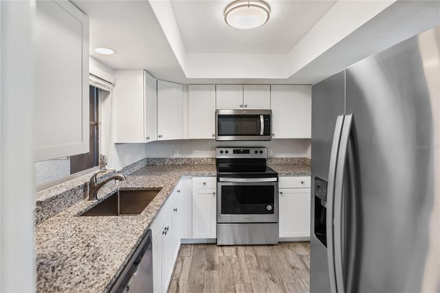 2401 CLUBHOUSE CIRCLE 102, Sarasota, FL 34232