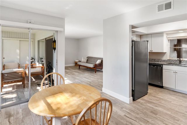 2401 CLUBHOUSE CIRCLE 102, Sarasota, FL 34232