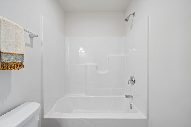 310 Phlilips AVENUE, Walworth, WI 53184