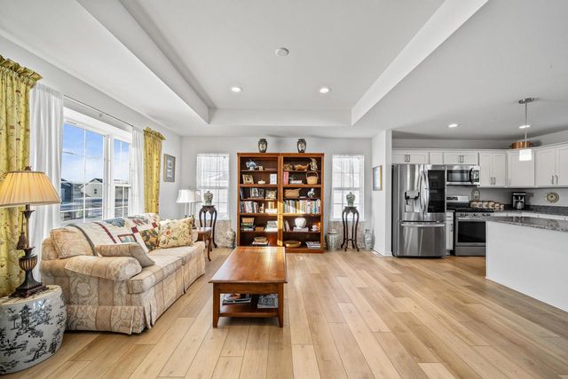 310 Phlilips AVENUE, Walworth, WI 53184