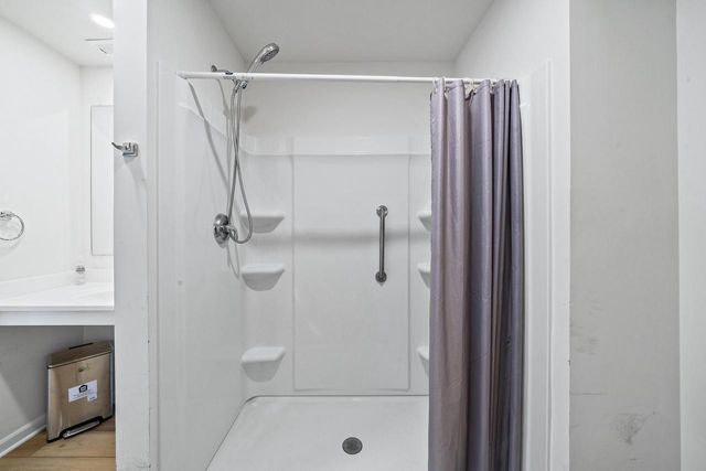 310 Phlilips AVENUE, Walworth, WI 53184