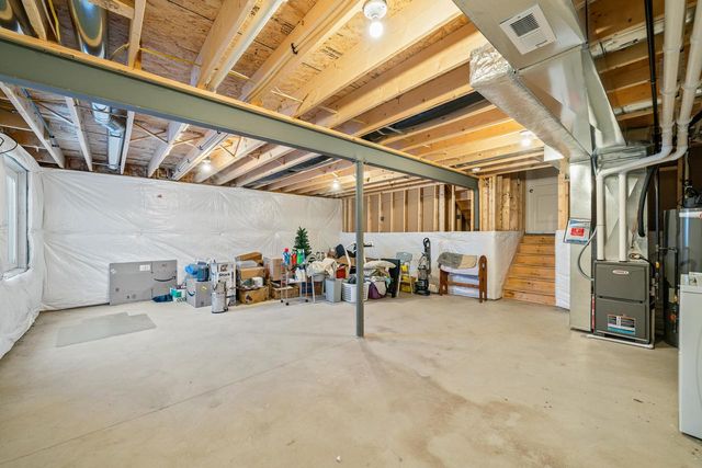 310 Phlilips AVENUE, Walworth, WI 53184