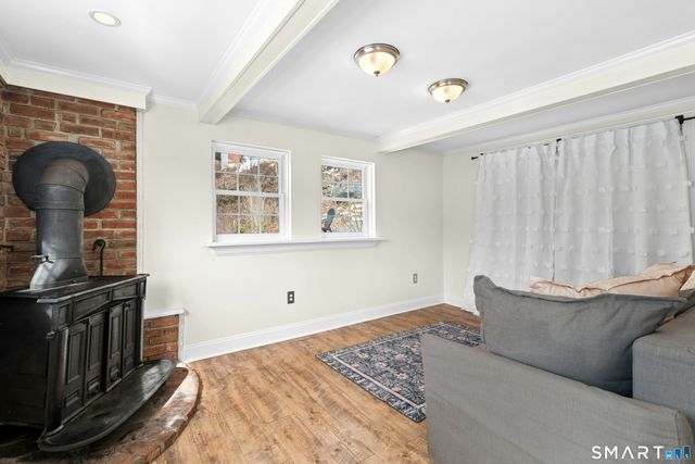 35 Cherokee Trail, Shelton, CT 06484