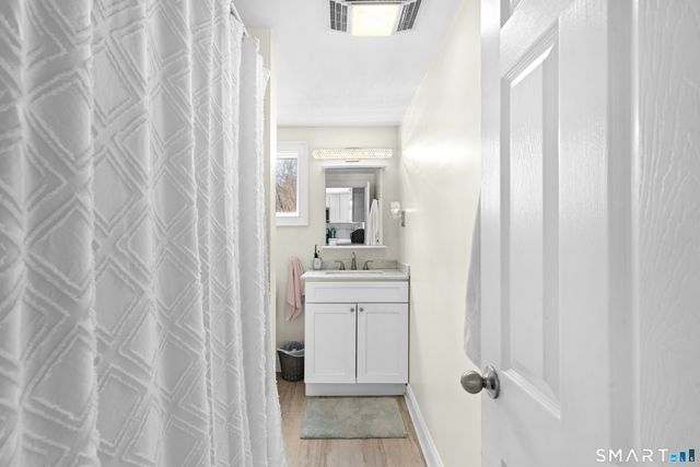 35 Cherokee Trail, Shelton, CT 06484