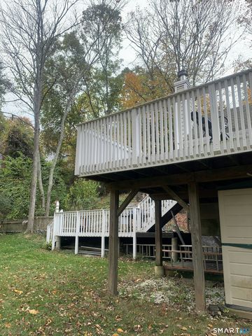 35 Cherokee Trail, Shelton, CT 06484