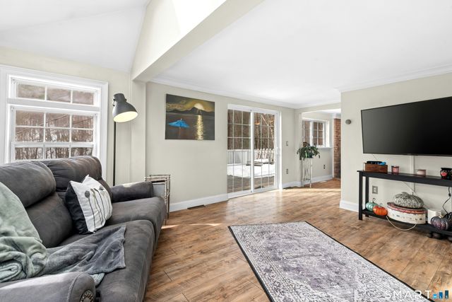 35 Cherokee Trail, Shelton, CT 06484