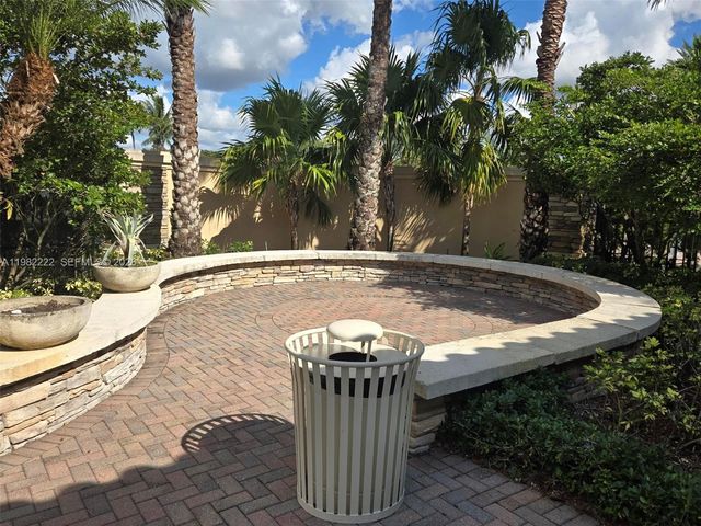 106 Riverwalk Cir E 106, Plantation, FL 33325