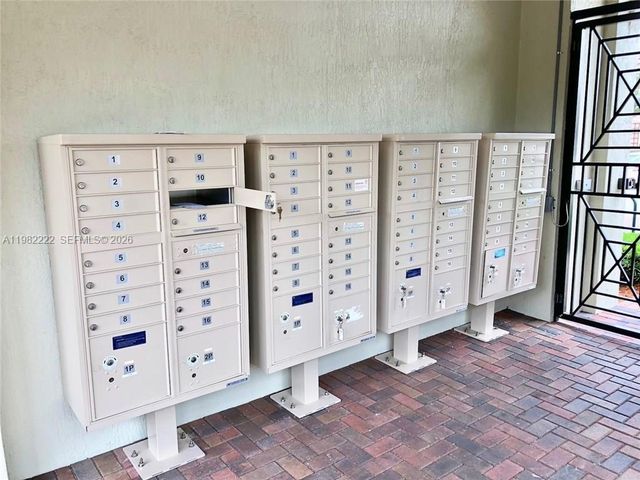 106 Riverwalk Cir E 106, Plantation, FL 33325