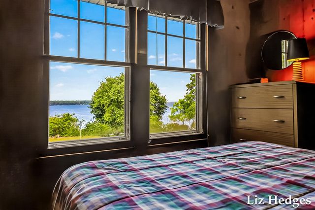 6285 S Shore, Whitehall, MI 49461